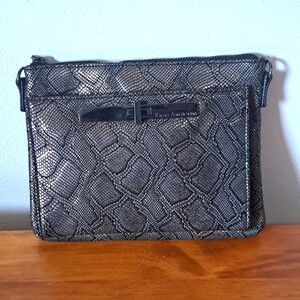 Enzo Angiolini crossbody bag pewter snake look purse.